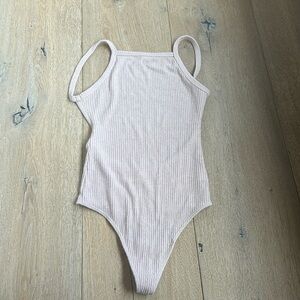 WILFRED FREE (S) PALE OINK BACKLESS BODYSUIT